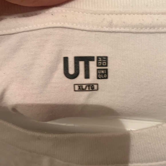 Special Edition Uniqlo Volkswagen Mini Bus White Cotton Tshirt w/awesome print! - Picture 3 of 8